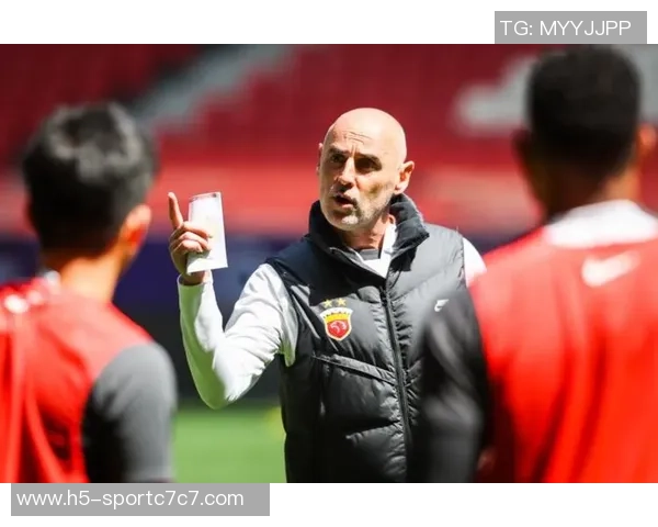 朱艺点评穆斯卡特教练成功之道高压进攻与灵活性不足的对比分析